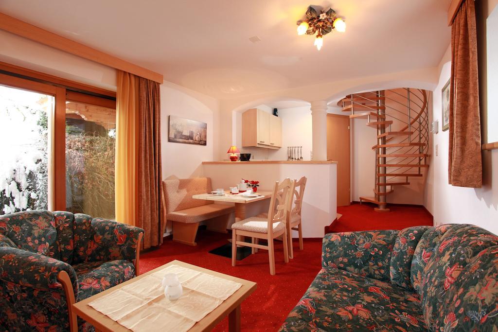 Landhotel Eva Kirchberg in Tirol Szoba fotó
